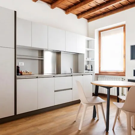 Italian Experience-ariel Apartament Corteolona