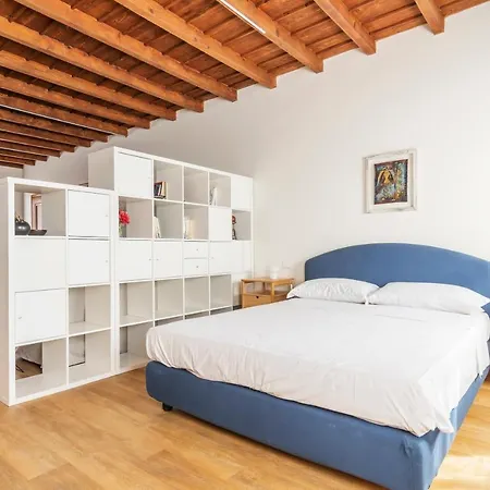 Italian Experience-ariel Apartament Corteolona